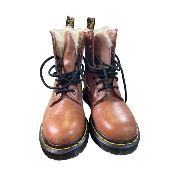Dr. Martens Womans Brown Faux Leather Fur Lined Ankle Boots Size 6L SKU 8728 - Picture 5 of 16